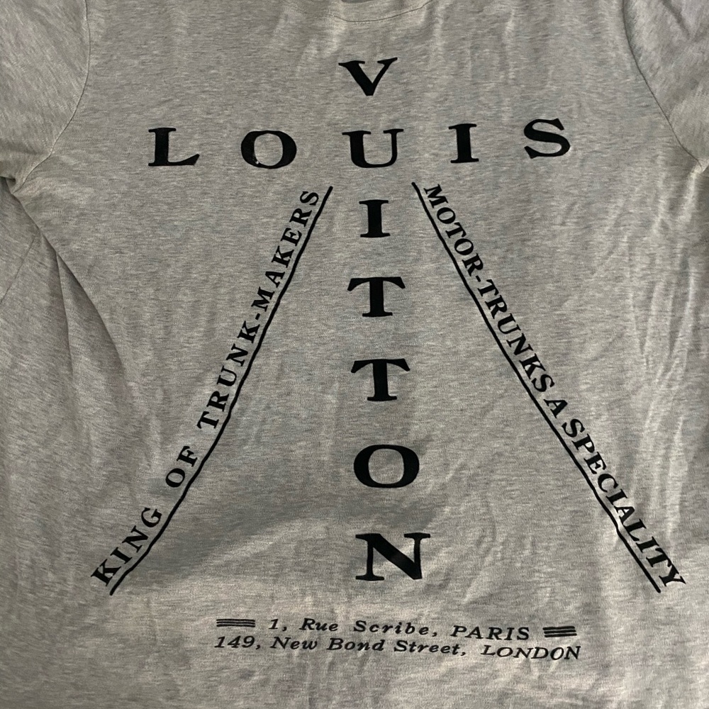 Louis Vuitton t-shirt good condition